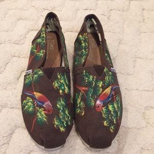 Limited Edition handpainted rainforest TOMS